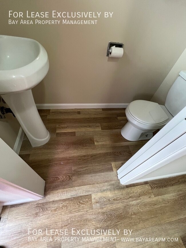 Building Photo - 1146 Pierce St