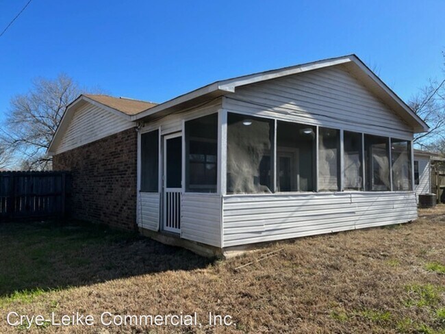 Building Photo - 4 br, 2 bath House - 200 Wildflower Drive
