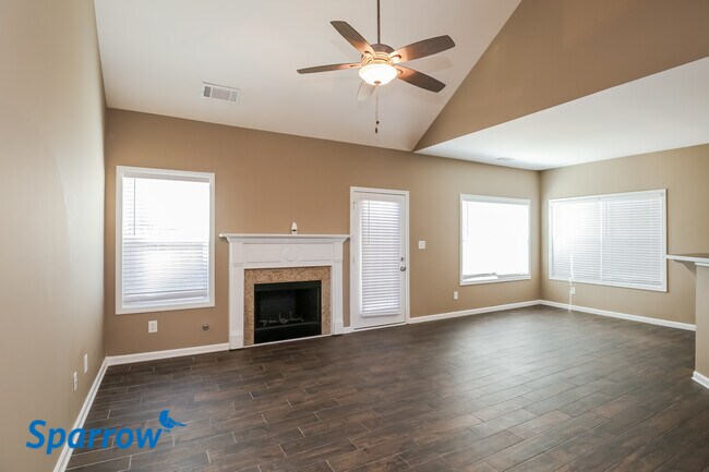 Building Photo - 1385 Summer Hill Court