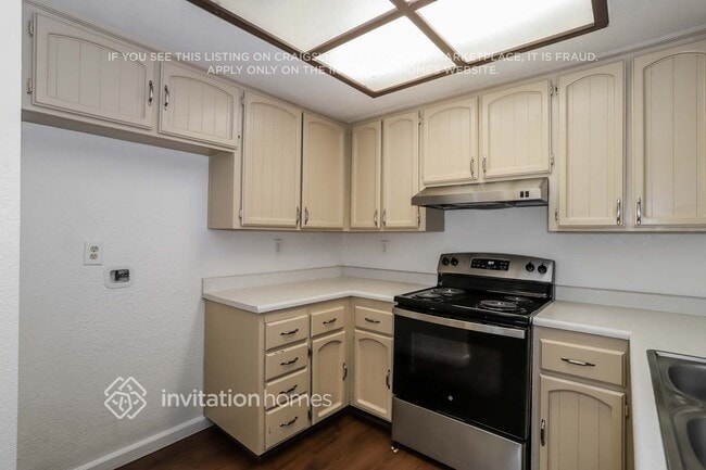 Building Photo - 7809 Caber Way