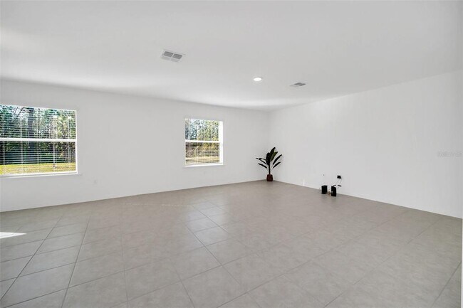 Building Photo - 1167 Oak Bluff Dr