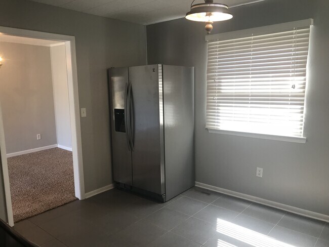 Foto del edificio - 3 bedroom 1.5 bathroom house in Gahanna fo...