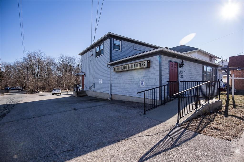 Primary Photo - 1060 Main St