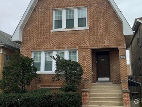 Building Photo - 5207 W School St