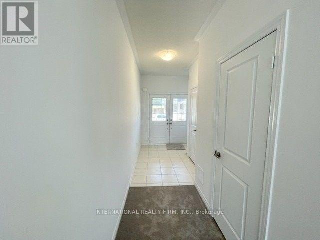 Photo du bâtiment - 240 Ridley Cres