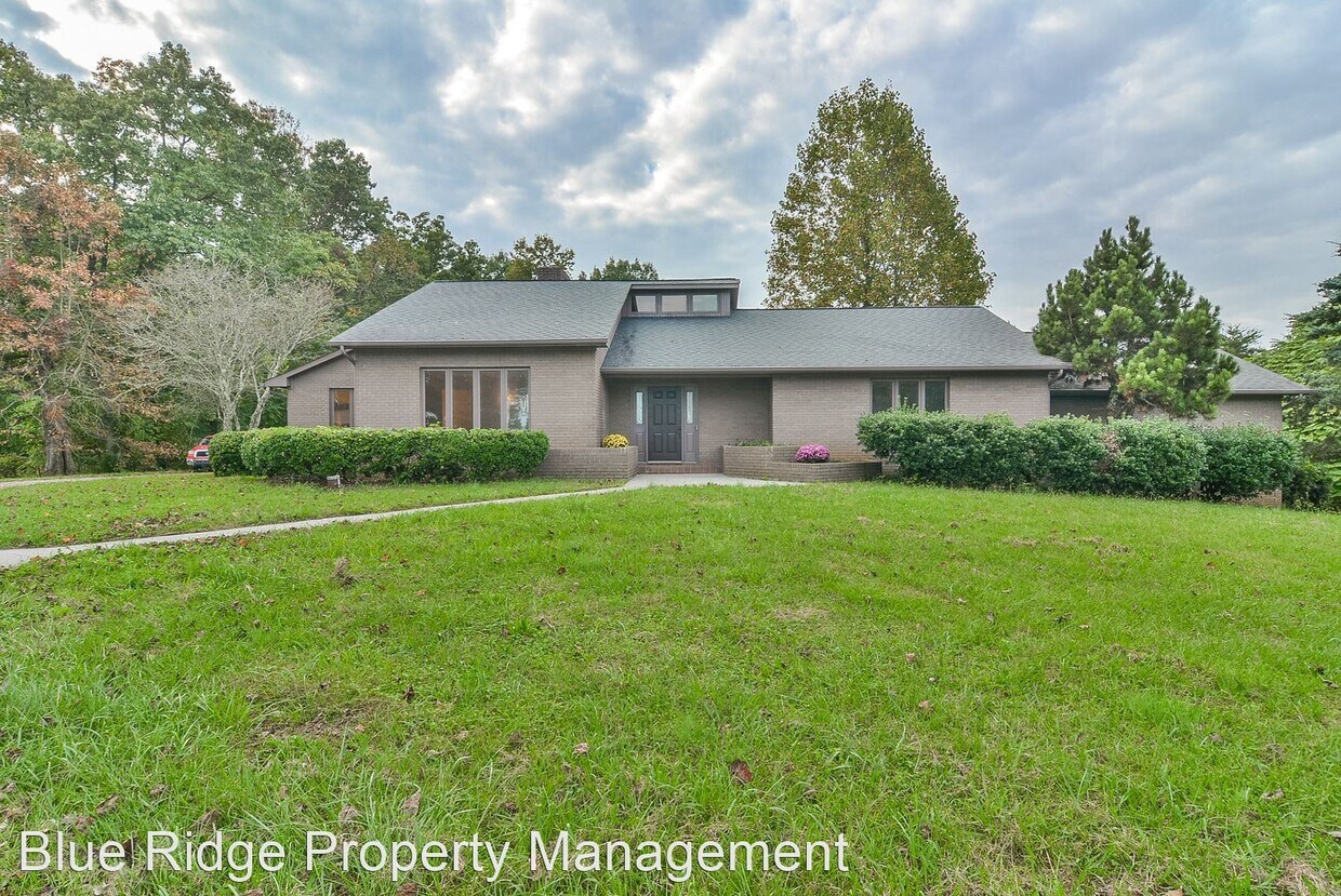Primary Photo - 3 br, 2.5 bath House - 274 Elkins Road