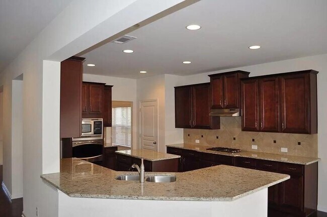 Building Photo - 6830 Rocking Horse Ln