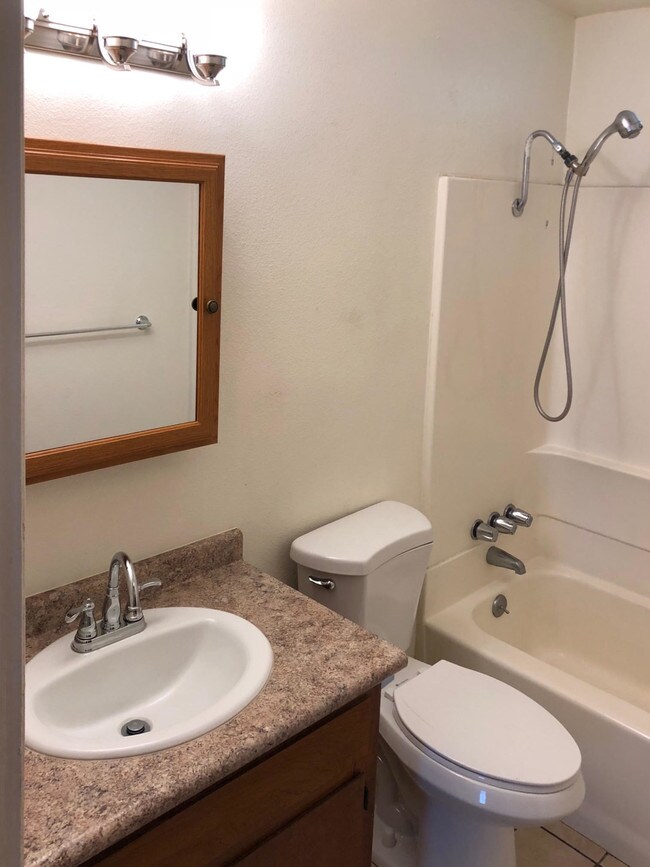 Foto del edificio - 532 N Prospect St