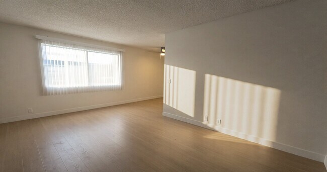 Foto del edificio - 531 S Shelton St