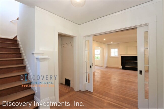 Building Photo - 4 br, 2 bath House - 1417 Oxford St. #1