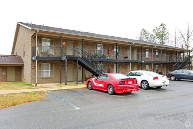 Foto del edificio - Cottondale Efficiency Apartments