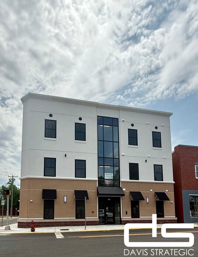 Foto del edificio - 128 E Market St