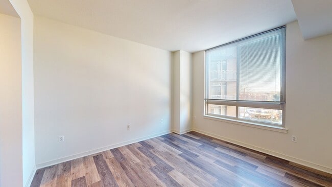 Interior Photo - 1200 East West