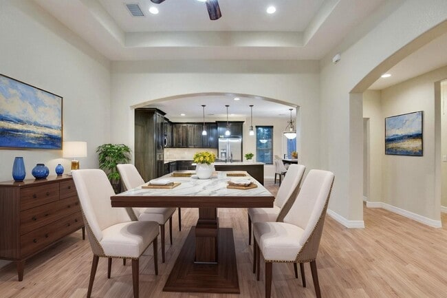 Foto del edificio - 118 N Buckhorn Dr