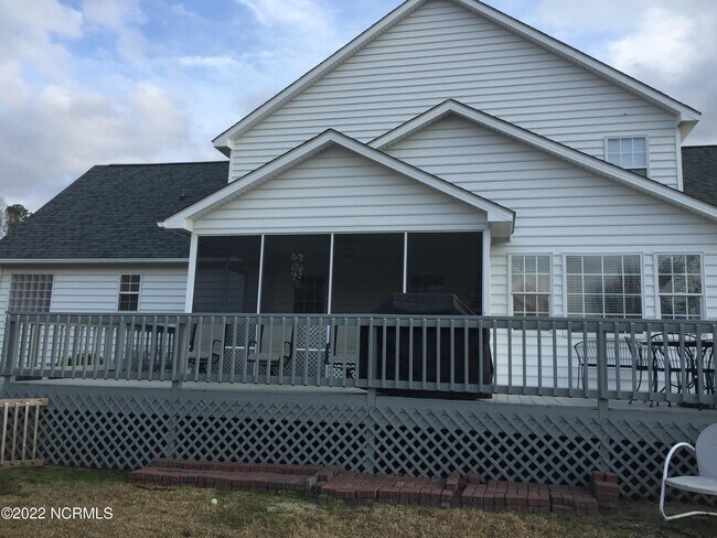 Building Photo - 106 Walden Rd