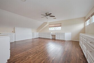 Building Photo - 14811 El Miranda Dr