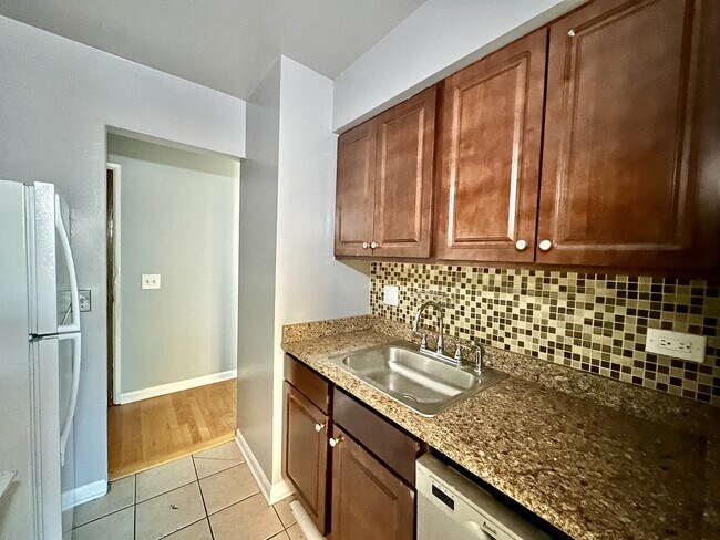 Foto del edificio - 5820 N Sheridan Rd