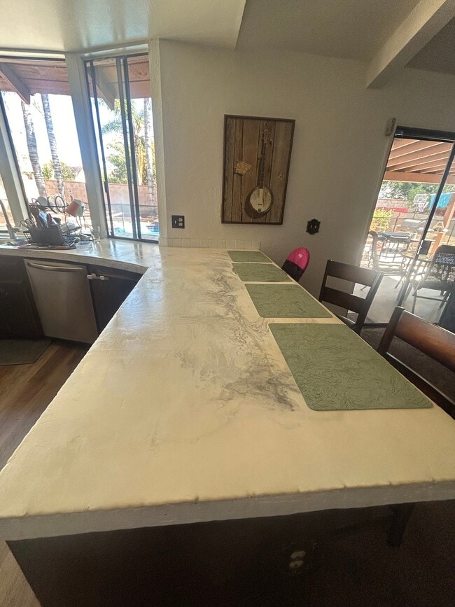 Foto del edificio - 41633 Whittier Ave