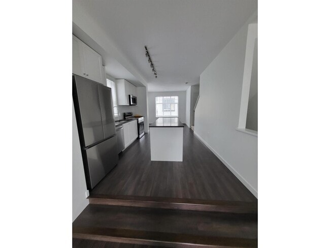 Photo du bâtiment - 15778-15785 85 Ave