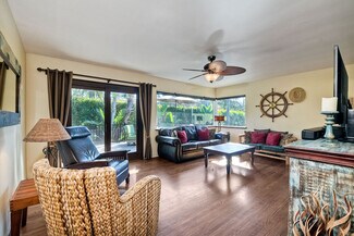 Building Photo - 5285 Shore Dr
