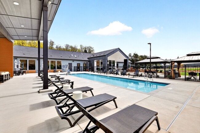 Building Photo - Ascend Meadowdale