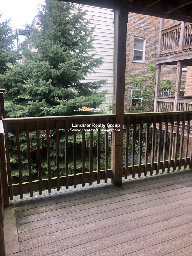 2706 W Ainslie St Unit 2E, Chicago, IL 60625 Condo for Rent in