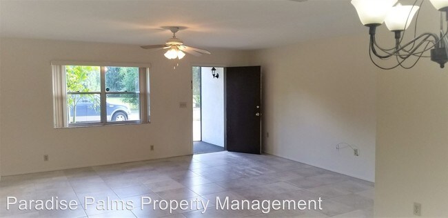 Foto del edificio - 1245 N Lockwood Ridge Rd