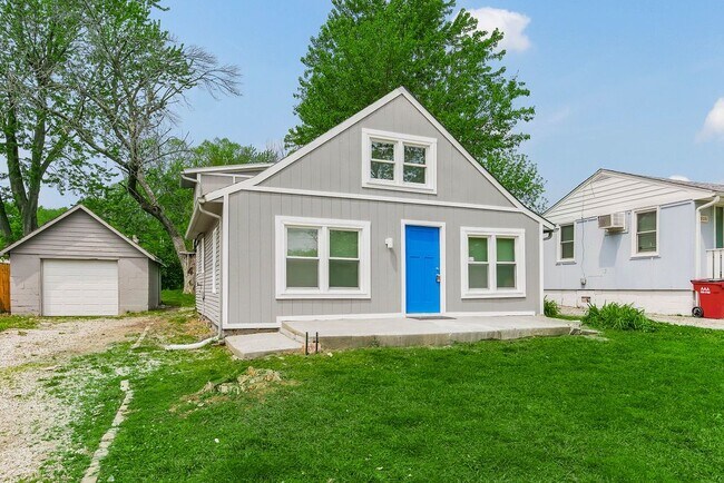 Building Photo - Charming 4-Bedroom Home in Independence, M...