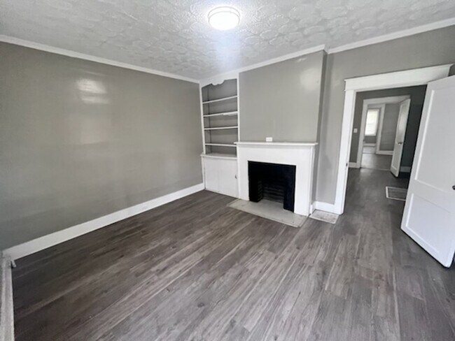 Foto del edificio - Cozy 2BR/1Ba house with garage