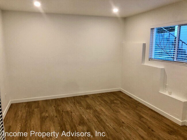 Foto del edificio - 3135-3137 Boundary St