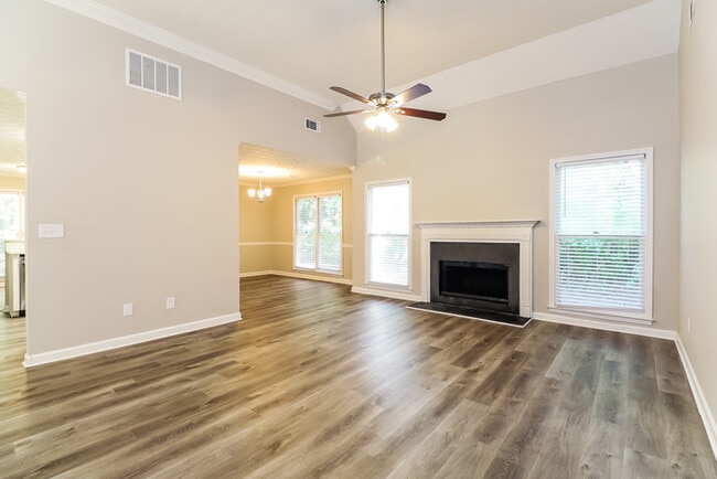 Building Photo - 25 Fairhaven Ct