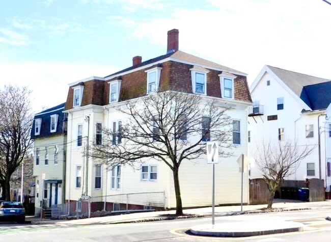Exterior - 31 Temple St
