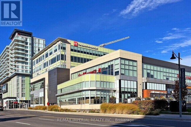 Photo du bâtiment - 8081-8081 Birchmount Rd