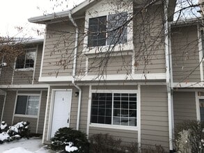 Building Photo - 2801 Highcliff Ct