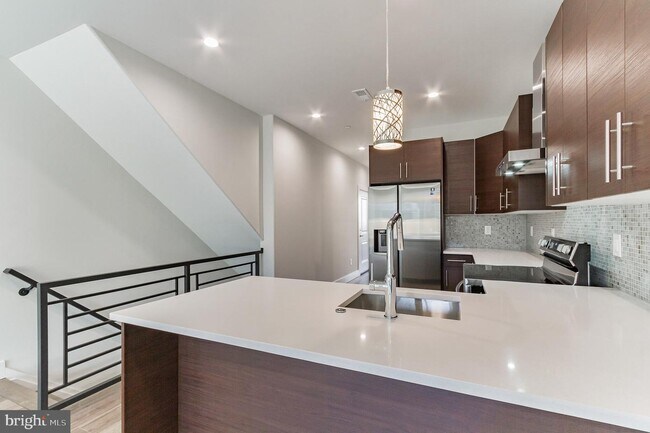 Foto del edificio - 1641 N 7th St
