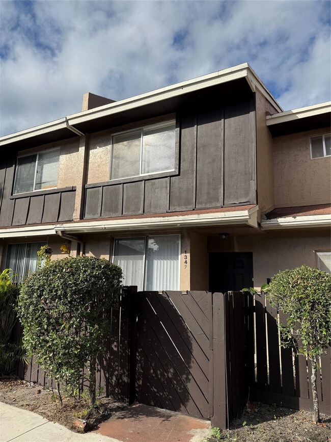 Foto del edificio - 1349 Sussex Dr