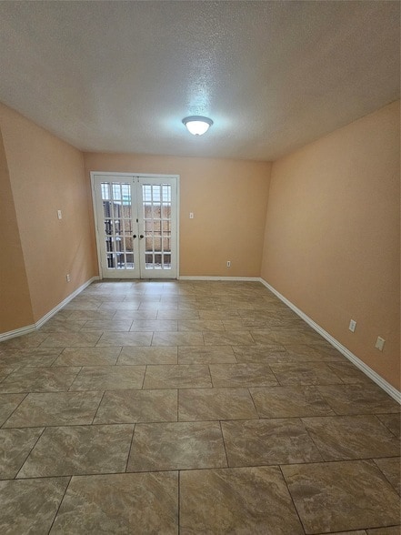 Photo - 10601 South Drive Unit 80 Apartment