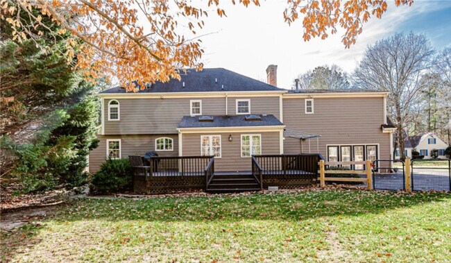 Foto del edificio - 13908 Beechwood Point Cir