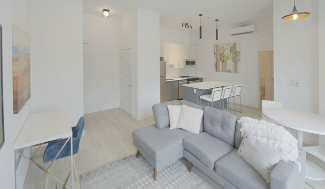 Building Photo - 71 Rue Principale