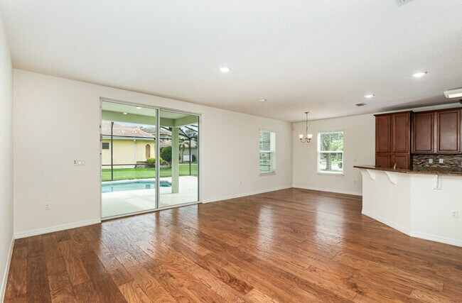 Building Photo - 9026 Paolos Pl