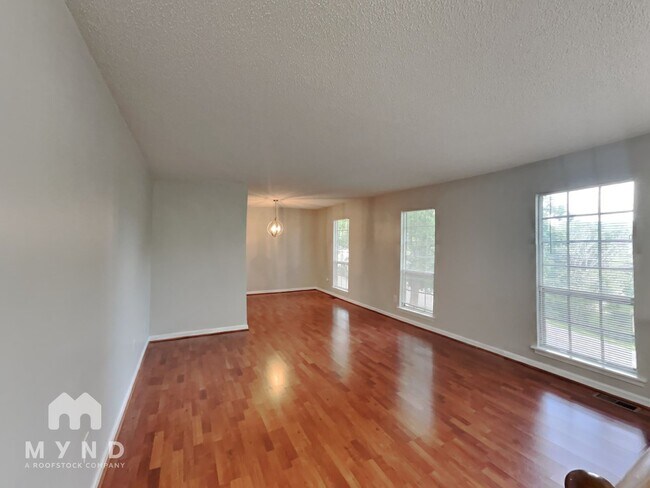Foto del edificio - 1172 Westridge Cir