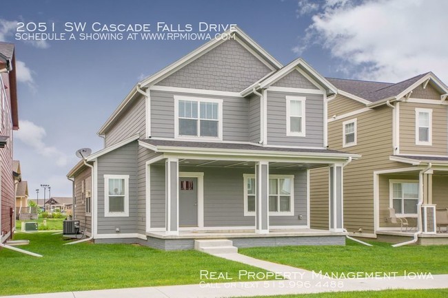 Building Photo - 2051 SW Cascade Falls Dr