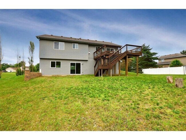 Foto del edificio - 25348 162nd St NW