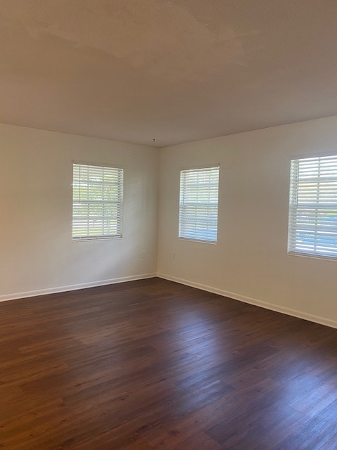 Foto del edificio - 1247 Cardinal Ln