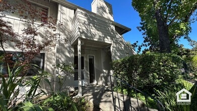 Building Photo - 783 W Spain St