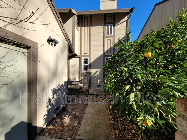 Building Photo - 7068 San Jacinto Ct