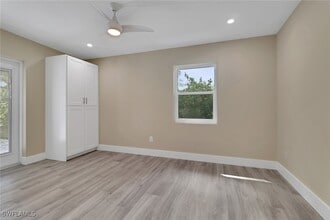 Building Photo - 5150 Sand Dollar Ln