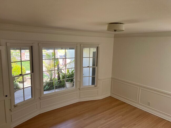 Formal Dining Room - 10542 Garwood Pl