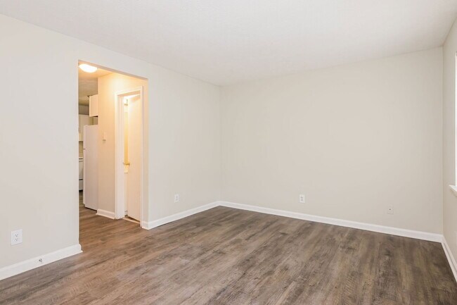 Foto del edificio - 3495 Creekview Pl