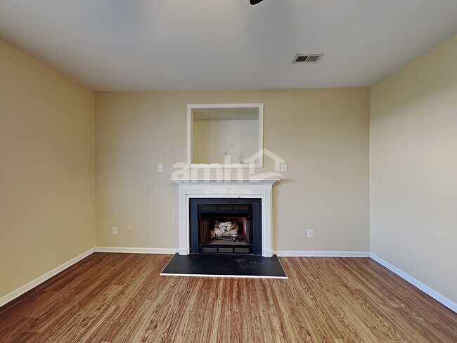 Foto del edificio - 2000 Sweet Gum Ct